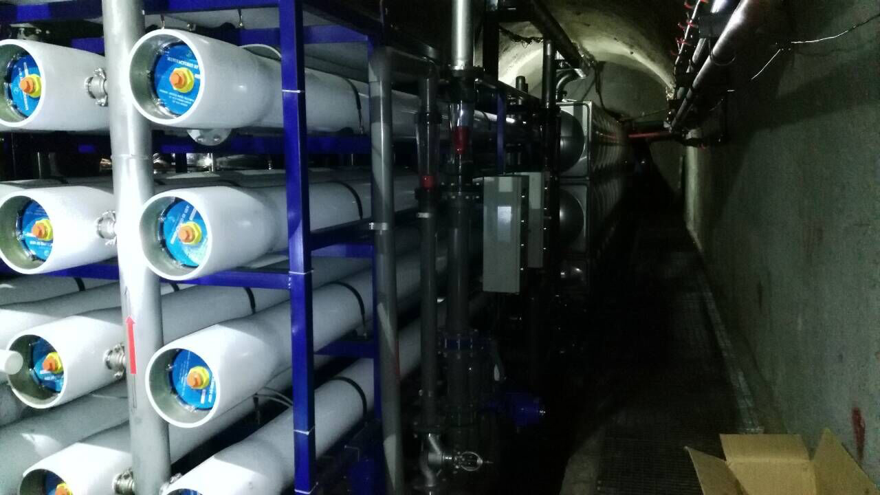 反渗透+不锈钢水箱 反渗透+不锈钢水箱